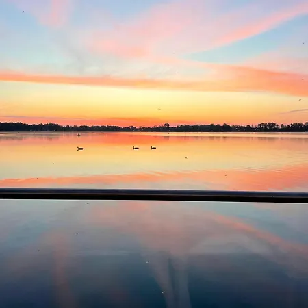Botel Bohea Hausboot