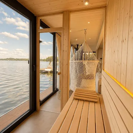 Bohea Hausboot Mit Sauna Und Kamin