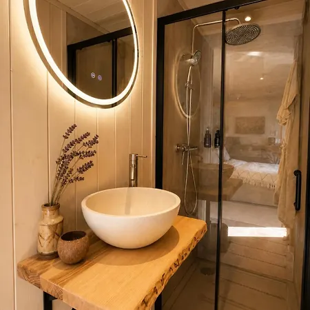 Bohea Hausboot Mit Sauna Und Kamin *