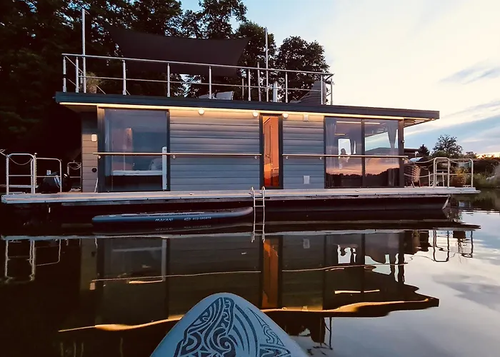 Seezeit- Schwielochsee- Hausboot Hotel en barco *