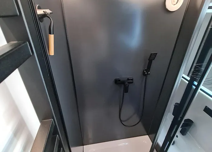 Seezeit- Schwielochsee- Hausboot Hotel en barco *